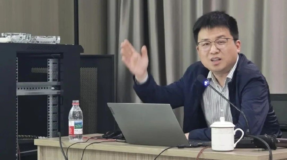 法潤企業(yè)，護(hù)航發(fā)展--拓源公司法律知識培訓(xùn)圓滿結(jié)束